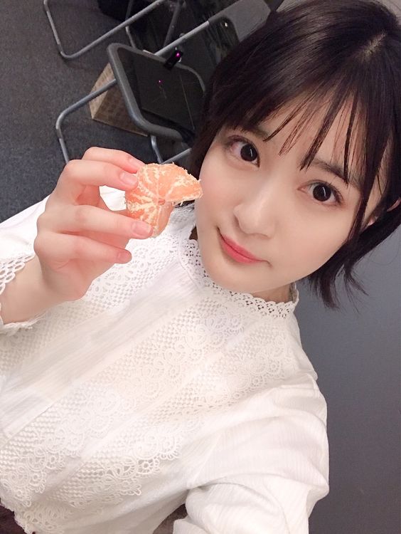 織田奈那は性格が良くメンバーから大人気