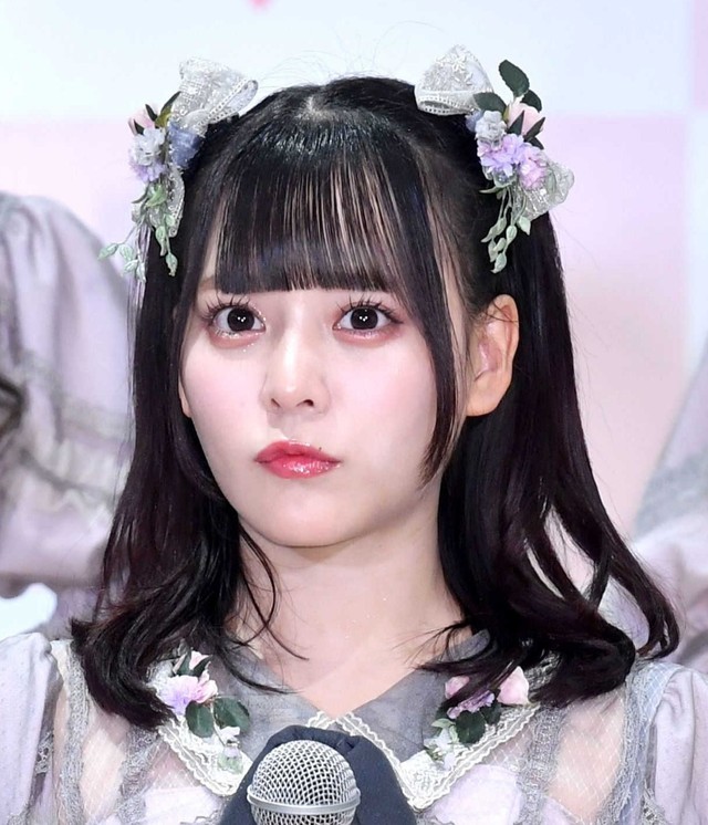 アイドルを卒業し女優やモデルとして活躍