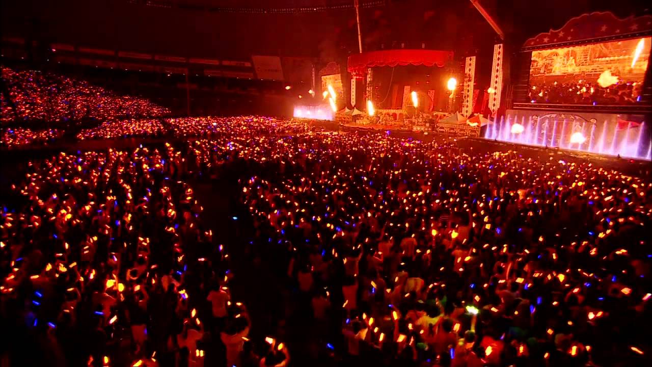 水樹奈々『ETERNAL BLAZE』（NANA MIZUKI LIVE CIRCUS 2013 in 西武ドーム） - YouTube