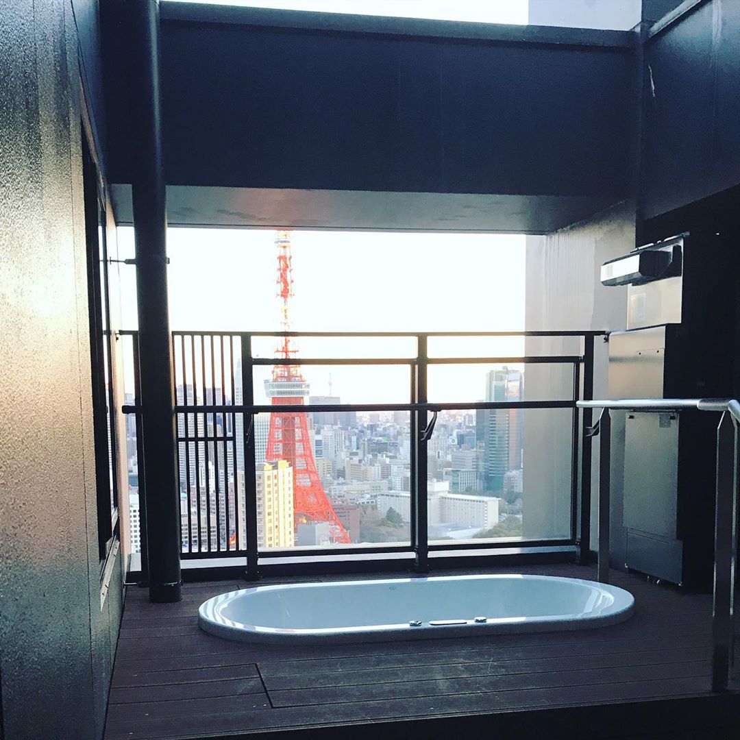 加藤紗里（かとうさり） on Instagram: “‪今日も結局朝方にお風呂