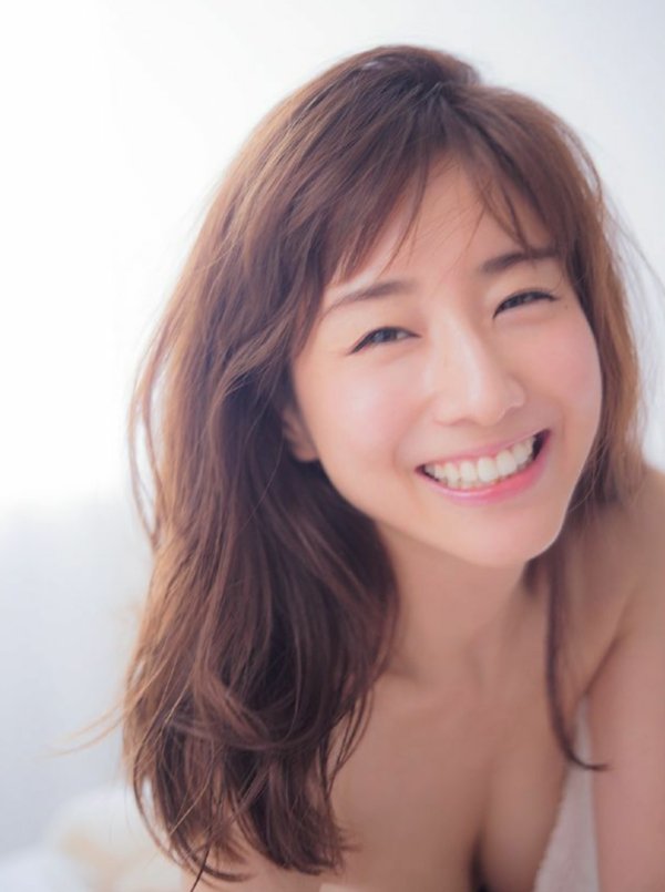 田中みな実が写真集で見せた水着画像8