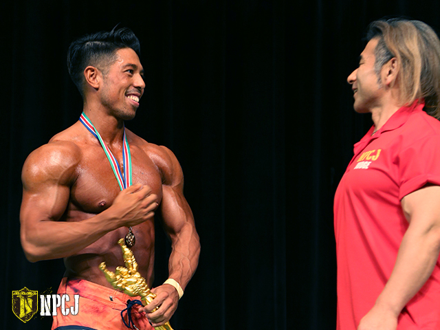 2019年、 IFBBプロカード獲得