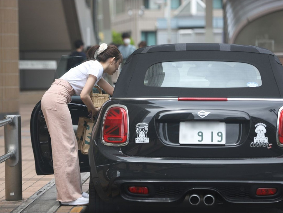 渡辺美優紀と花村想太の匂わせ13～車のナンバープレートとステッカー