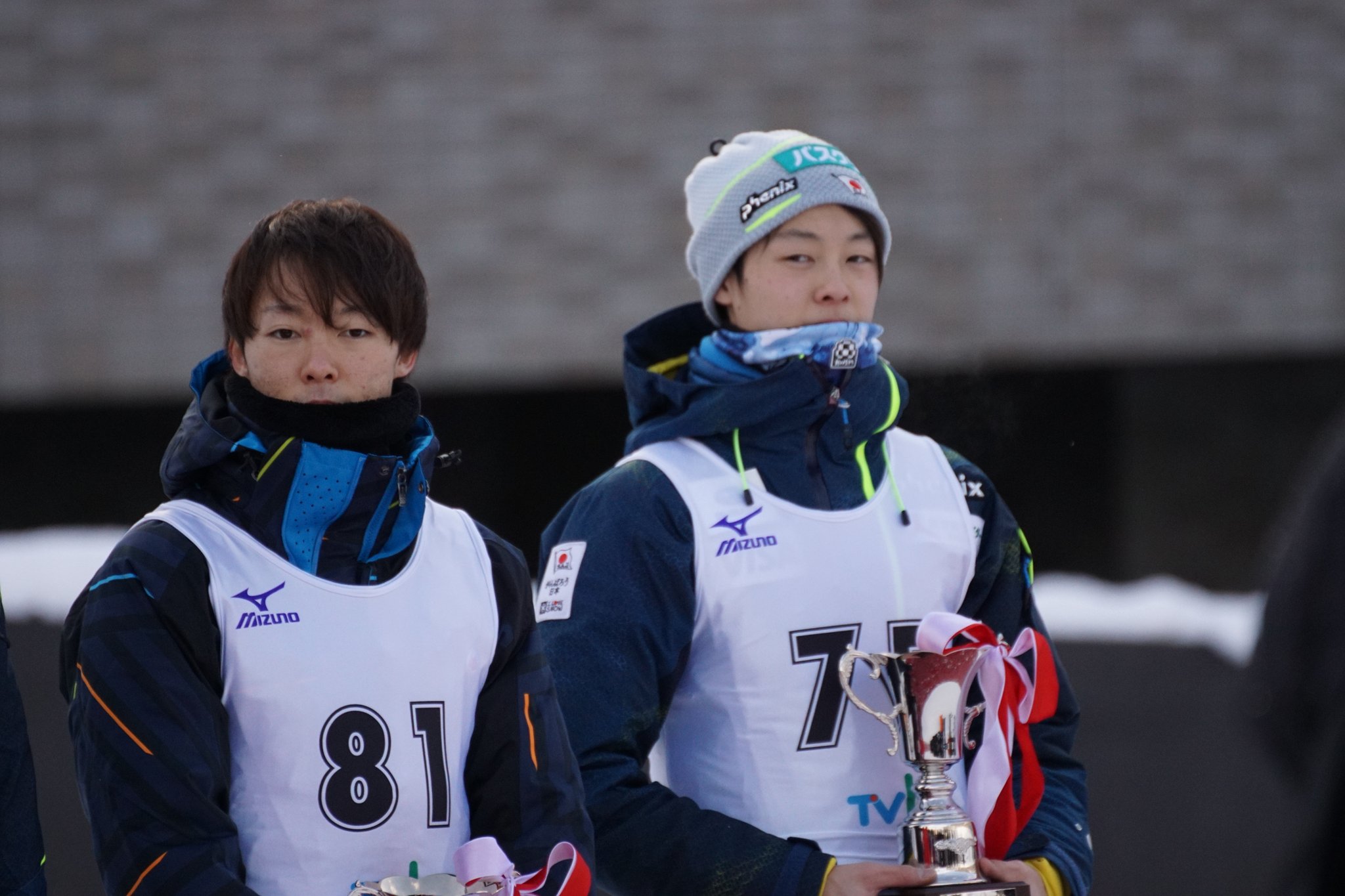 兄の小林潤志郎はすでに結婚している