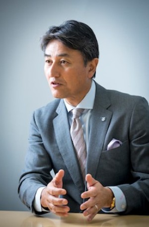 堤浩幸氏