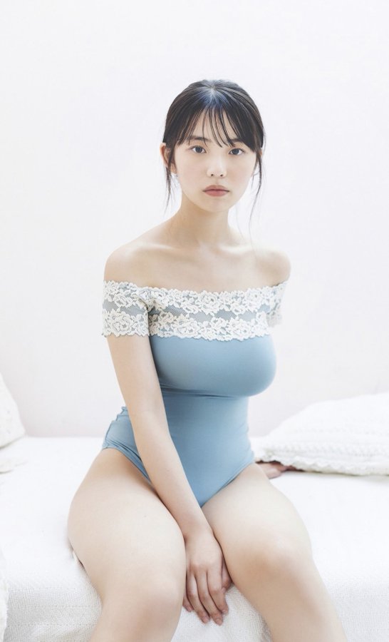 菊池姫奈の水着グラビア⑩