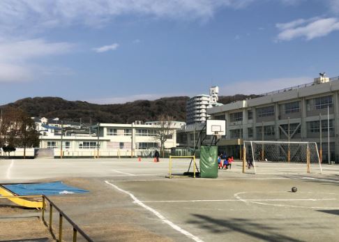 横須賀市立大楠（おおくす）小学校