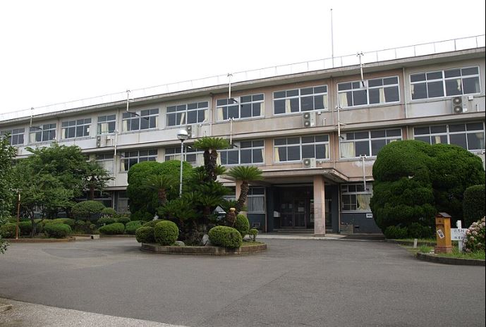 神奈川県立横須賀高等学校　偏差値66