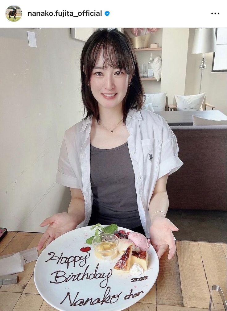 藤田菜七子のファッション⑫