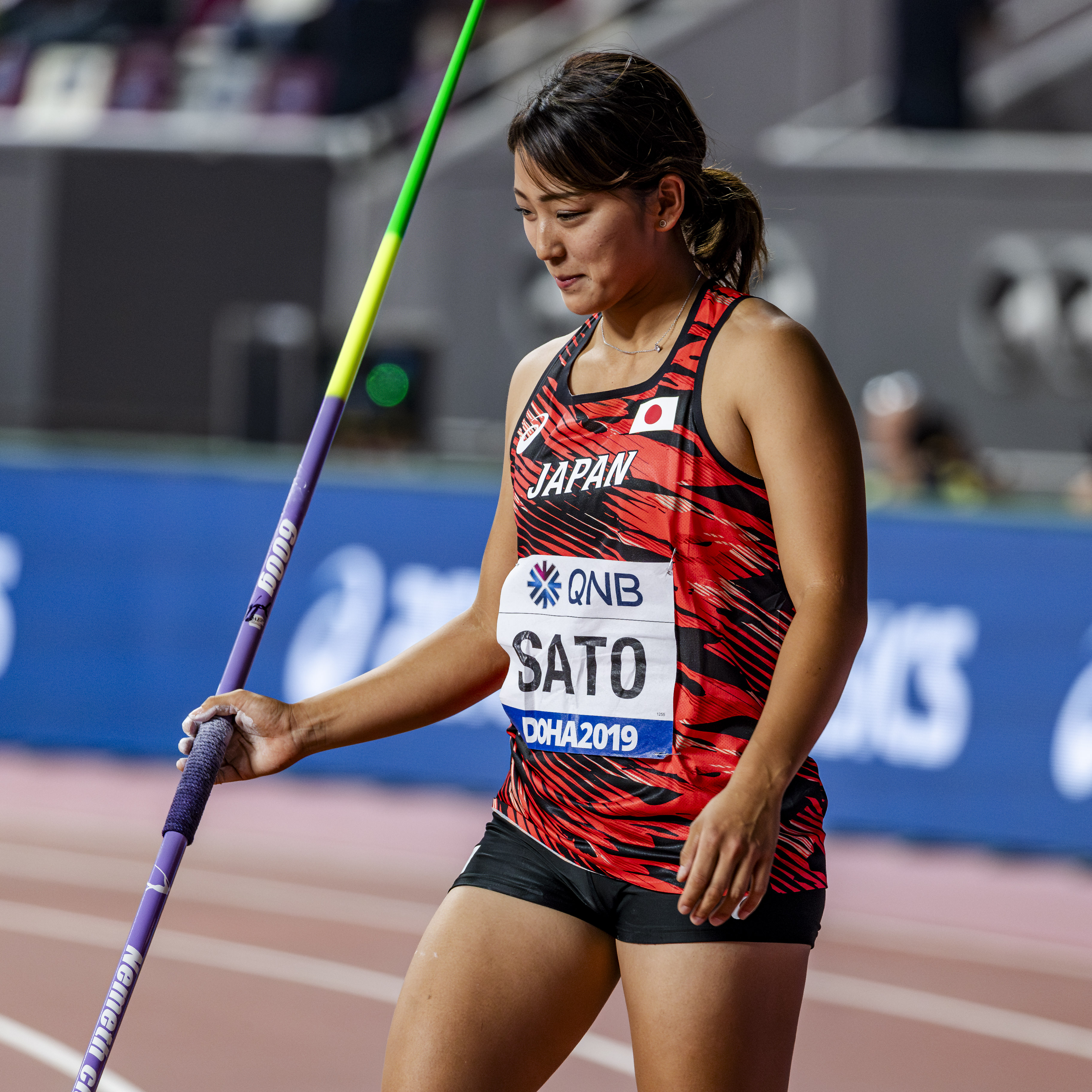 佐藤友佳は女子のやり投げ選手