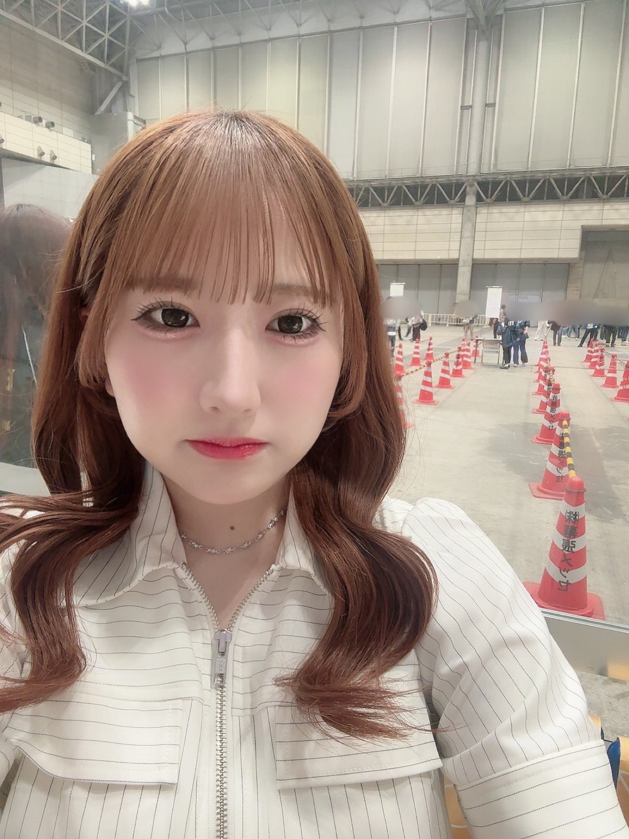 握手会は1人いたものの、トーク会は閑古鳥が鳴いている
