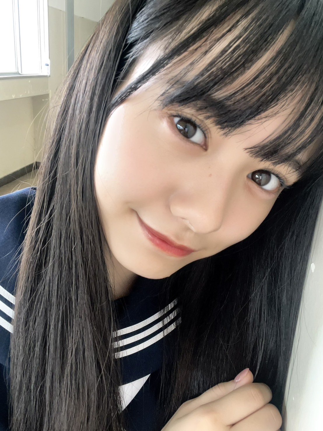 アイドルやモデルに興味があり、オーディションを受けたところスカウトされた