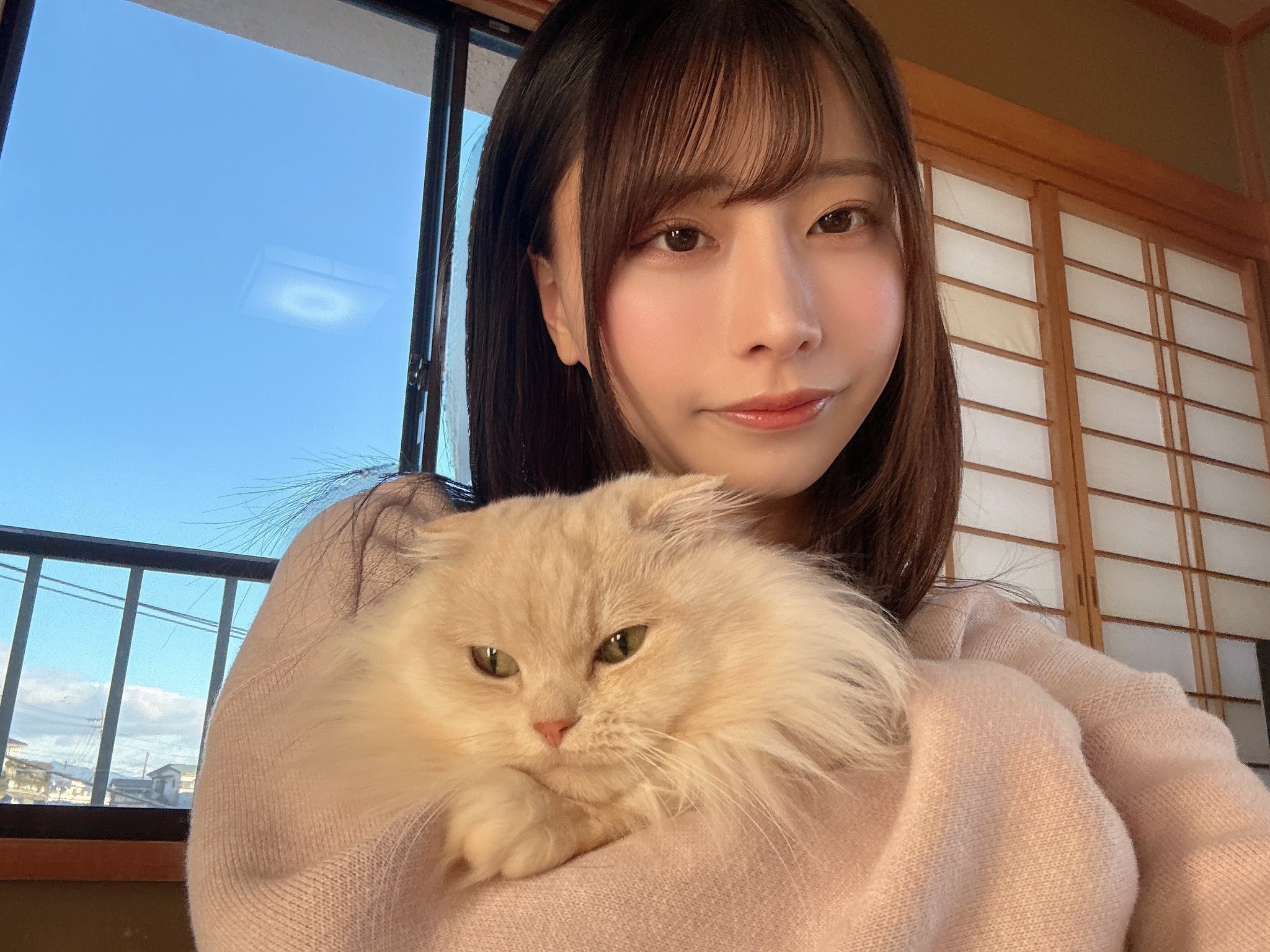 鈴木優香はAKB48時代に文春やフライデーからスキャンダルを報じられた