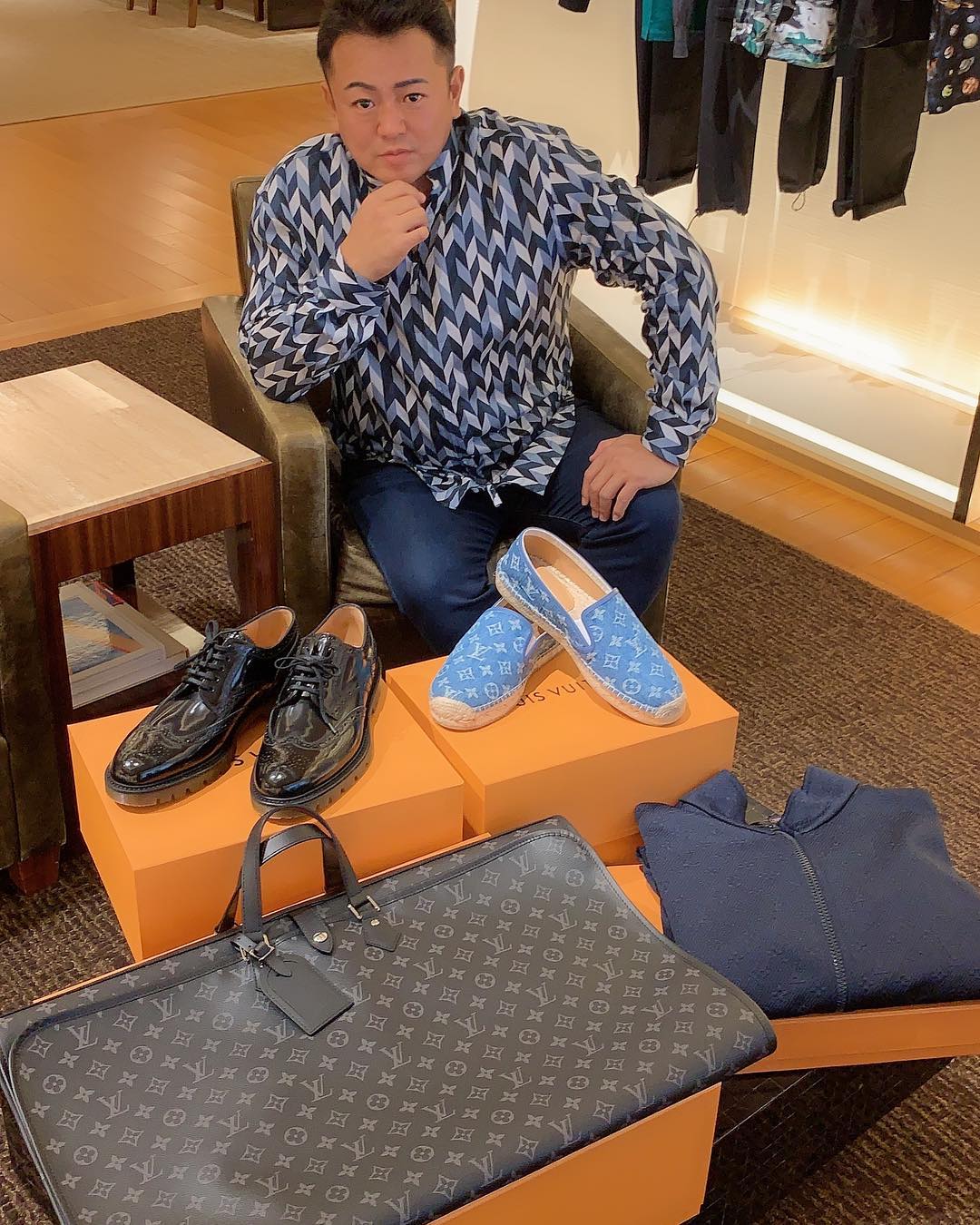 就職してすぐに辞め、その後いくつもの職を転々とした